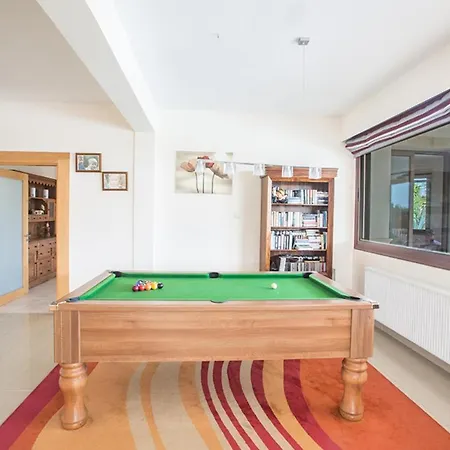 Rent Your Dream In And Look Forward To Relaxing Beside Your Private Pool, 1232 فيلة *