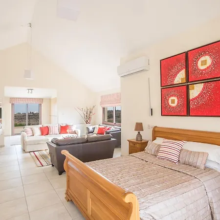 Rent Your Dream In And Look Forward To Relaxing Beside Your Private Pool, 1232 *