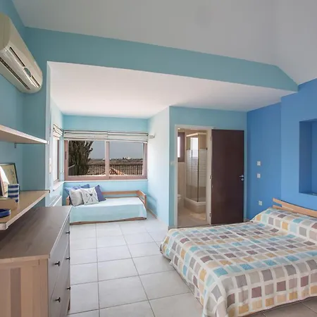 Rent Your Dream In And Look Forward To Relaxing Beside Your Private Pool, 1232 فيلة