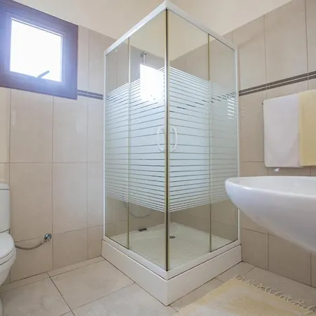 Rent Your Dream In And Look Forward To Relaxing Beside Your Private Pool, 1232 *