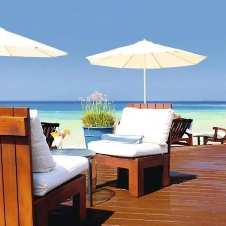 Rent Your Dream In And Look Forward To Relaxing Beside Your Private Pool, 1232 *
